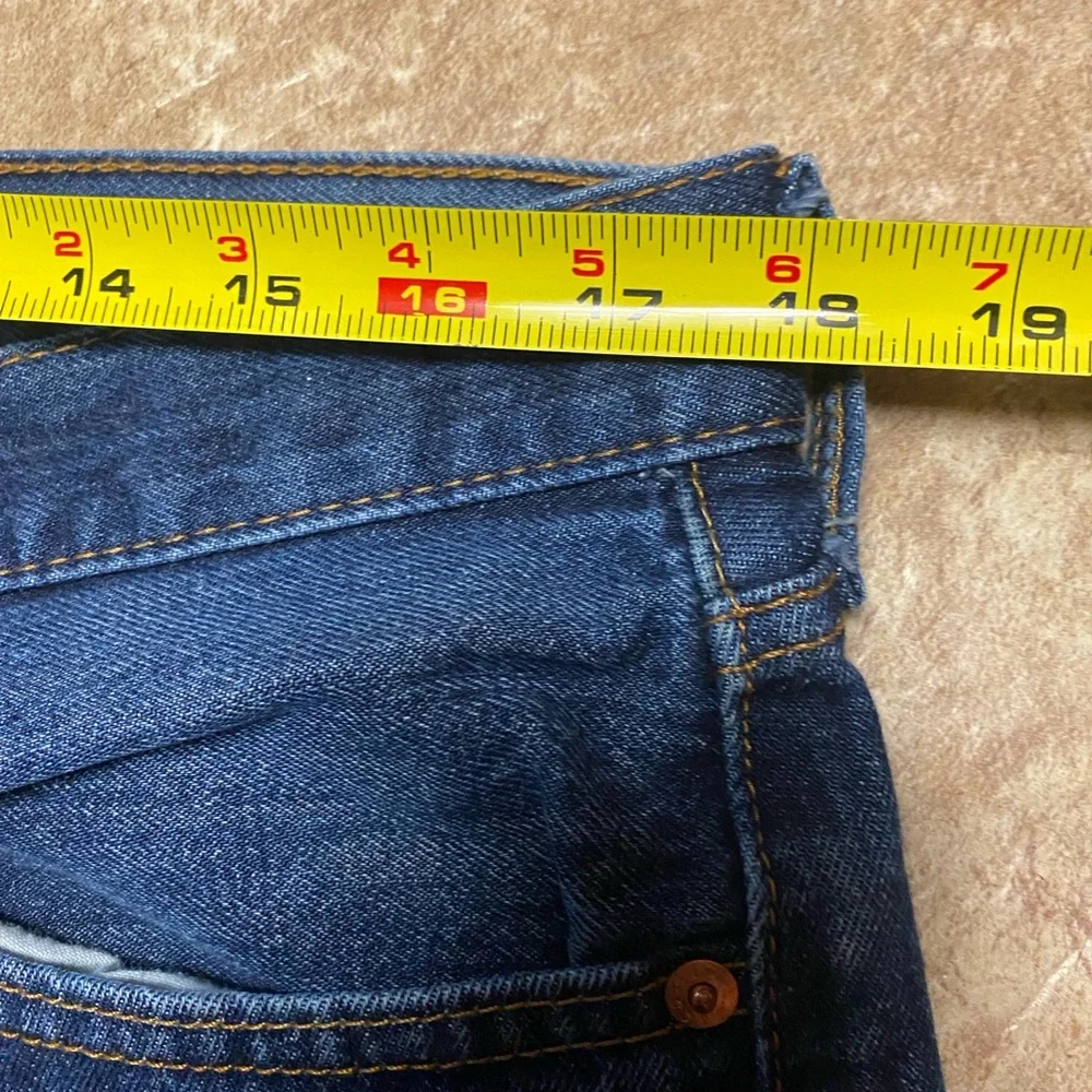 Levi's Dark Blue Straight Men's 36/30 Jeans with some fading Timeless Classic